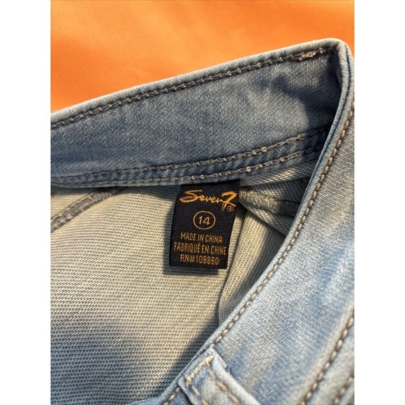 Authentic SEVEN 7 Women’s Shorts Size 14 Distressed Pocket Inseam 6” Mid-Rise - Picture 7 of 10